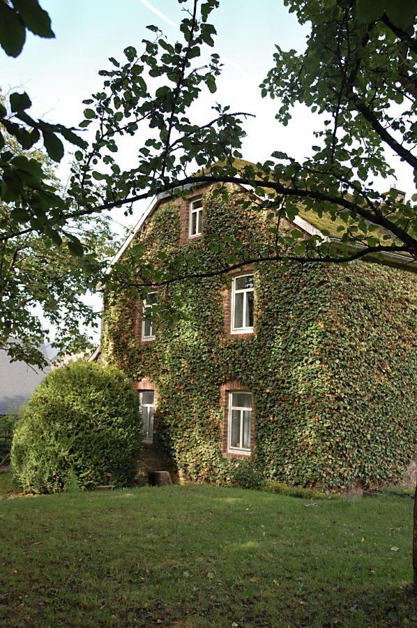 Ruhiges, Gemuetliches Ferienhaus Mit Grossem Garten Вэм Экстерьер фото