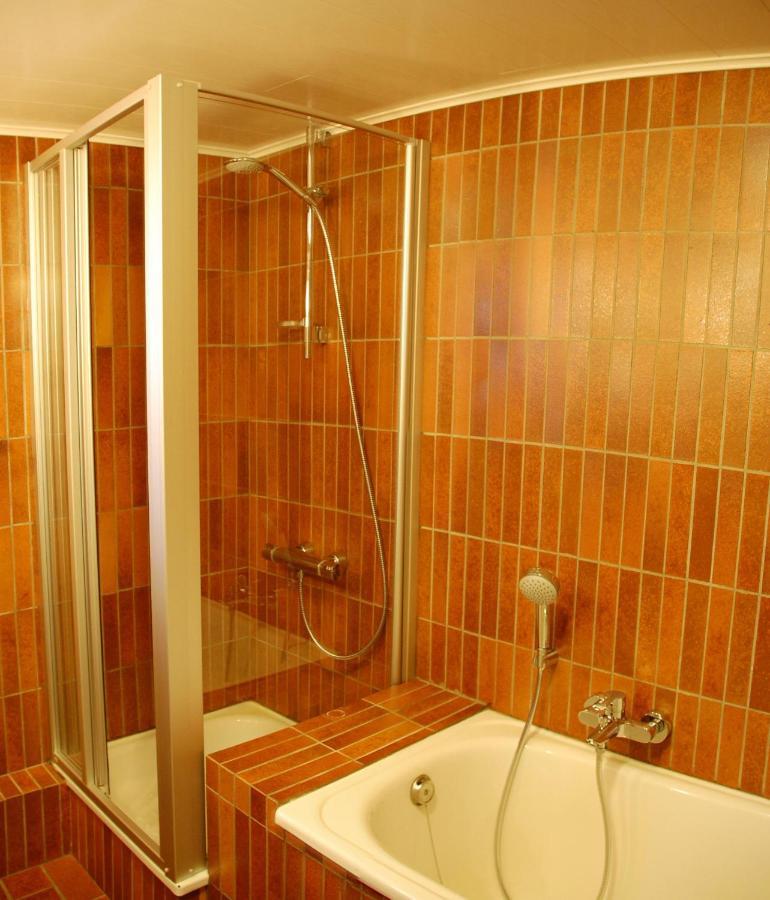 Ruhiges, Gemuetliches Ferienhaus Mit Grossem Garten Вэм Экстерьер фото